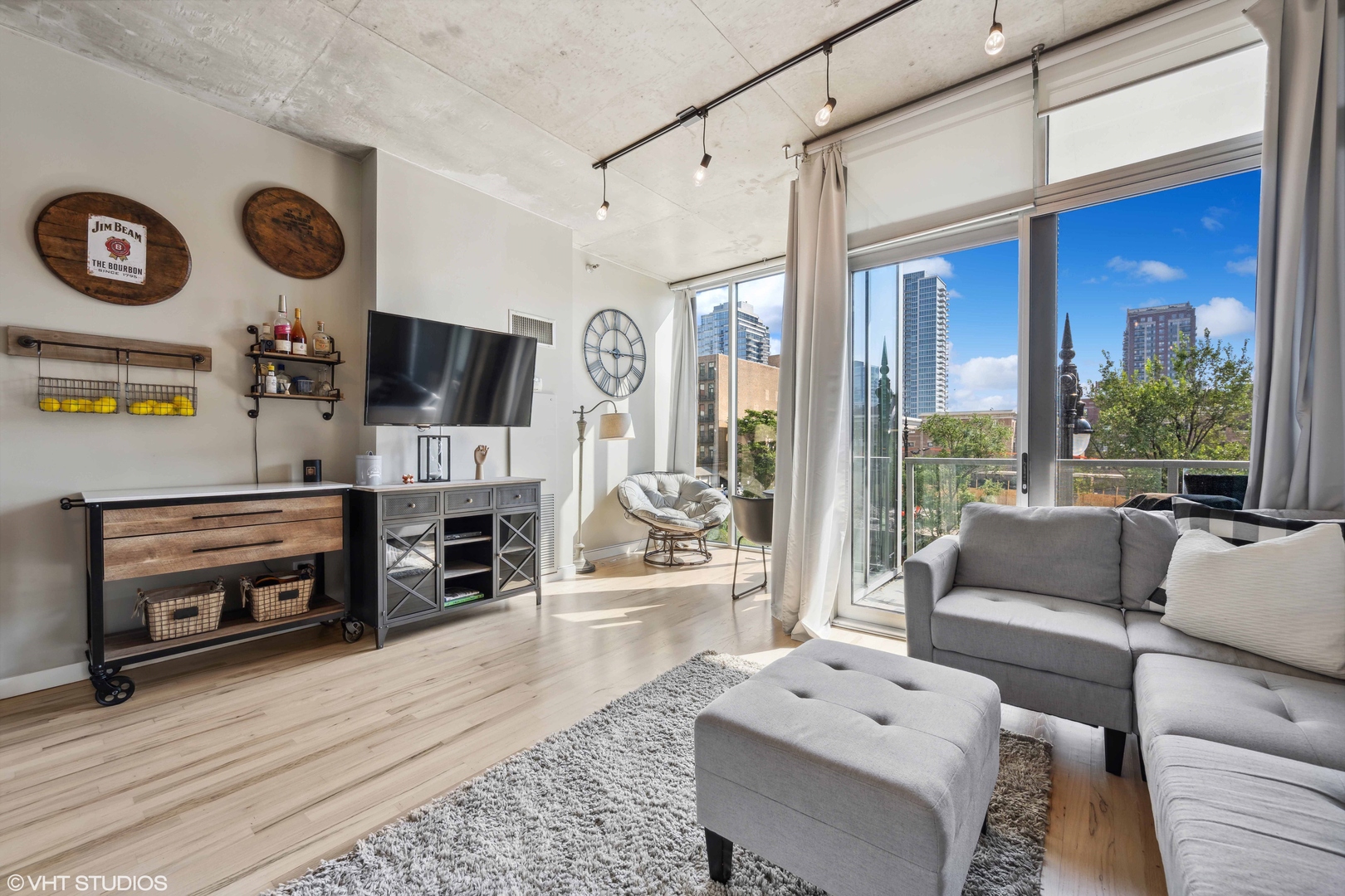 1720 S Michigan Avenue #305, Chicago, IL 60616