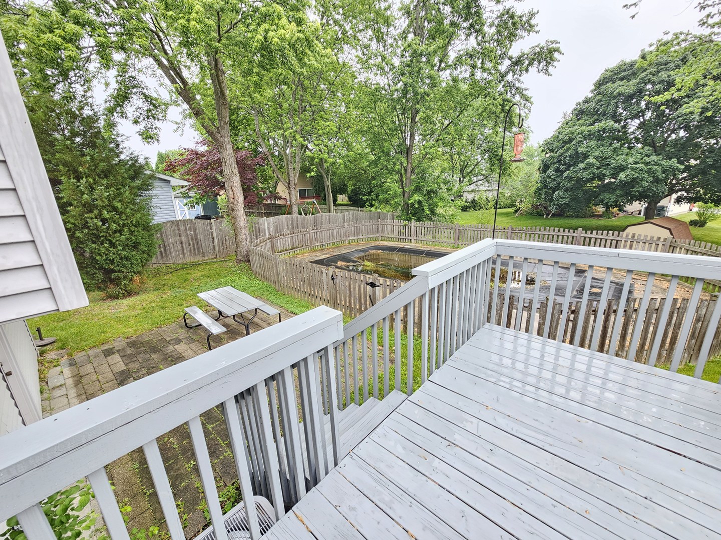 571 White Birch Road, Lindenhurst, IL 60046