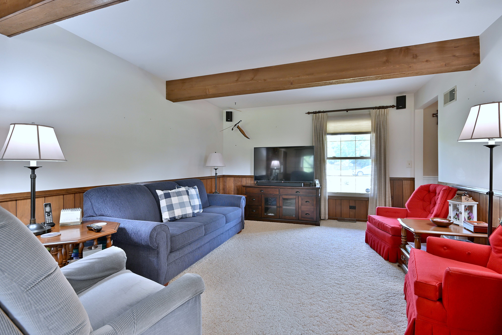 16W611 87th Street, Willowbrook, IL 60527