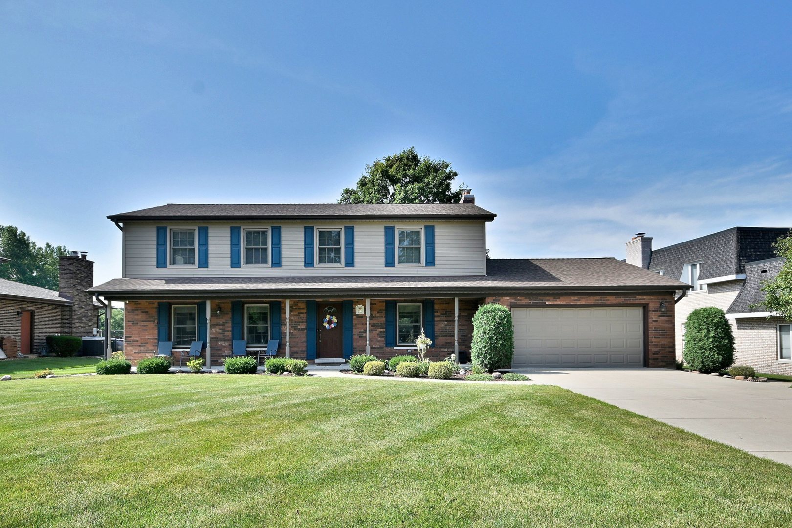 16W611 87th Street, Willowbrook, IL 60527