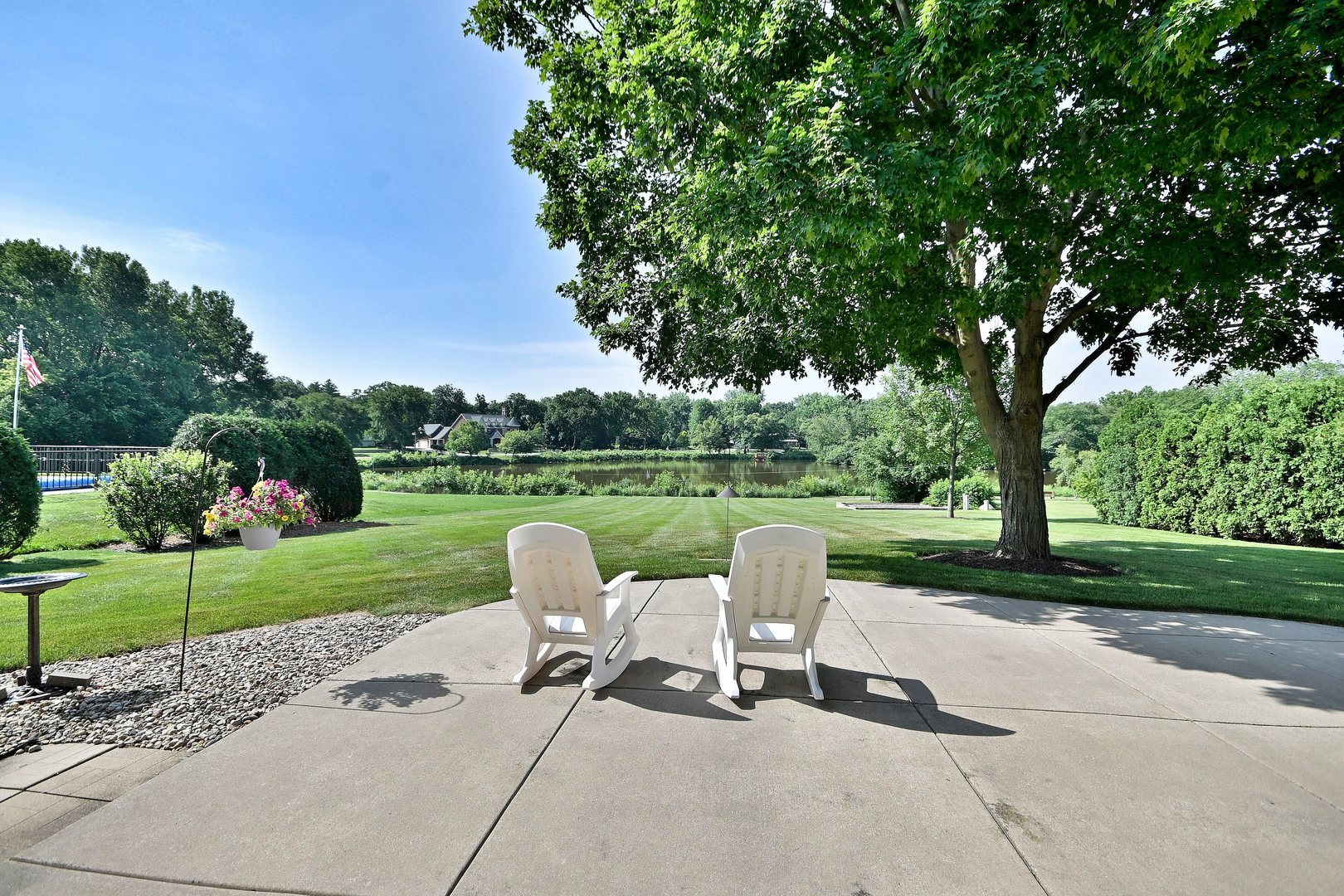 16W611 87th Street, Willowbrook, IL 60527