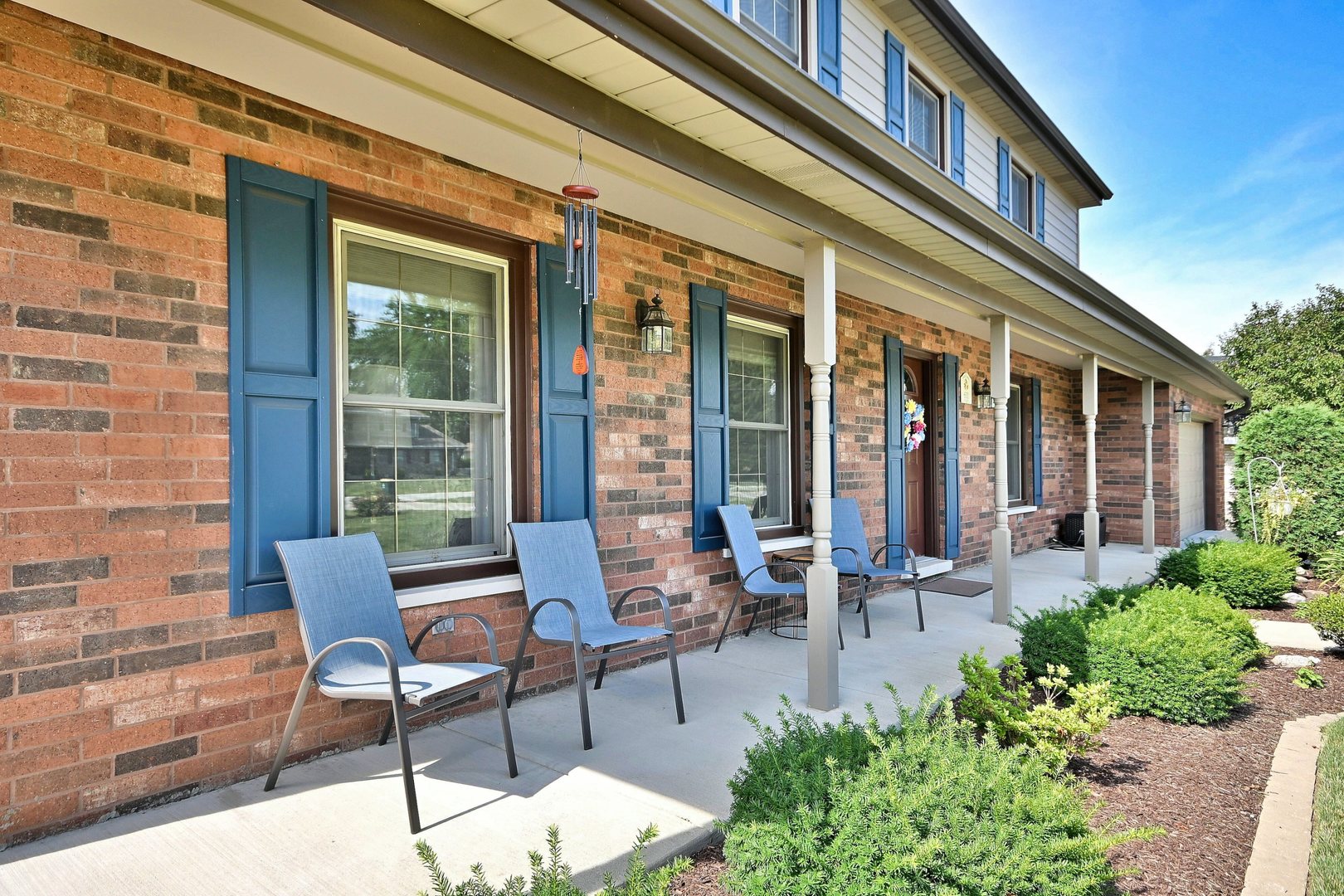 16W611 87th Street, Willowbrook, IL 60527