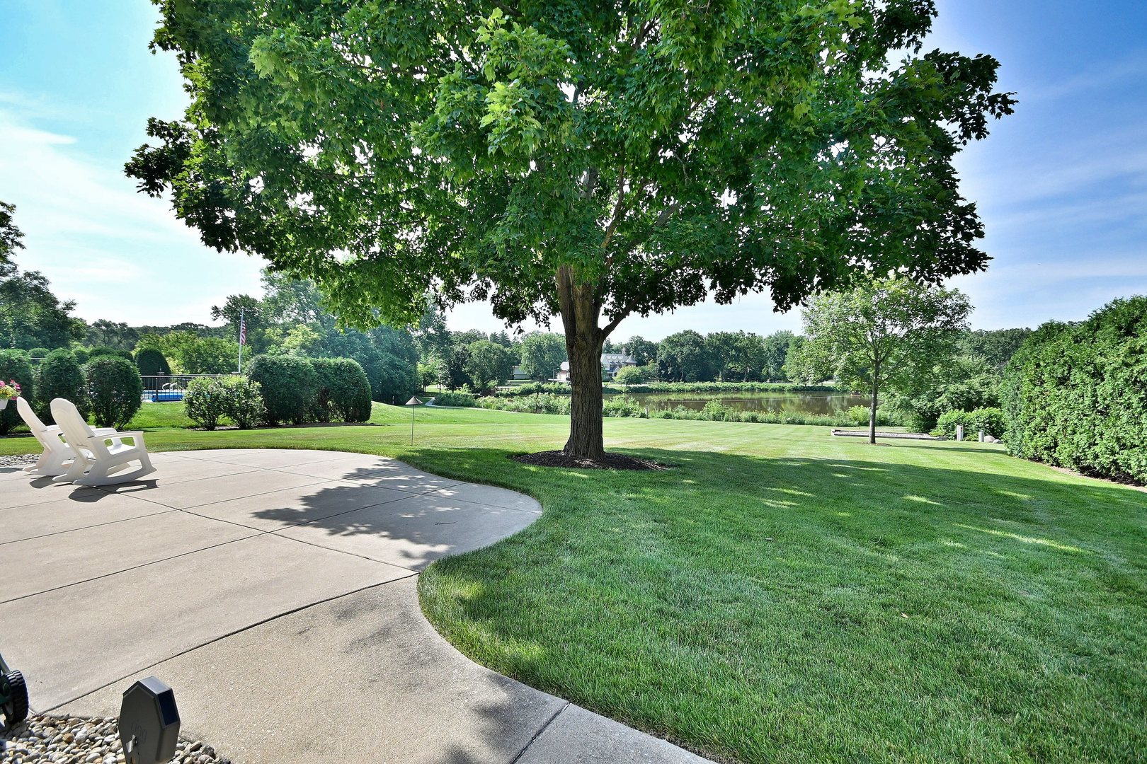 16W611 87th Street, Willowbrook, IL 60527