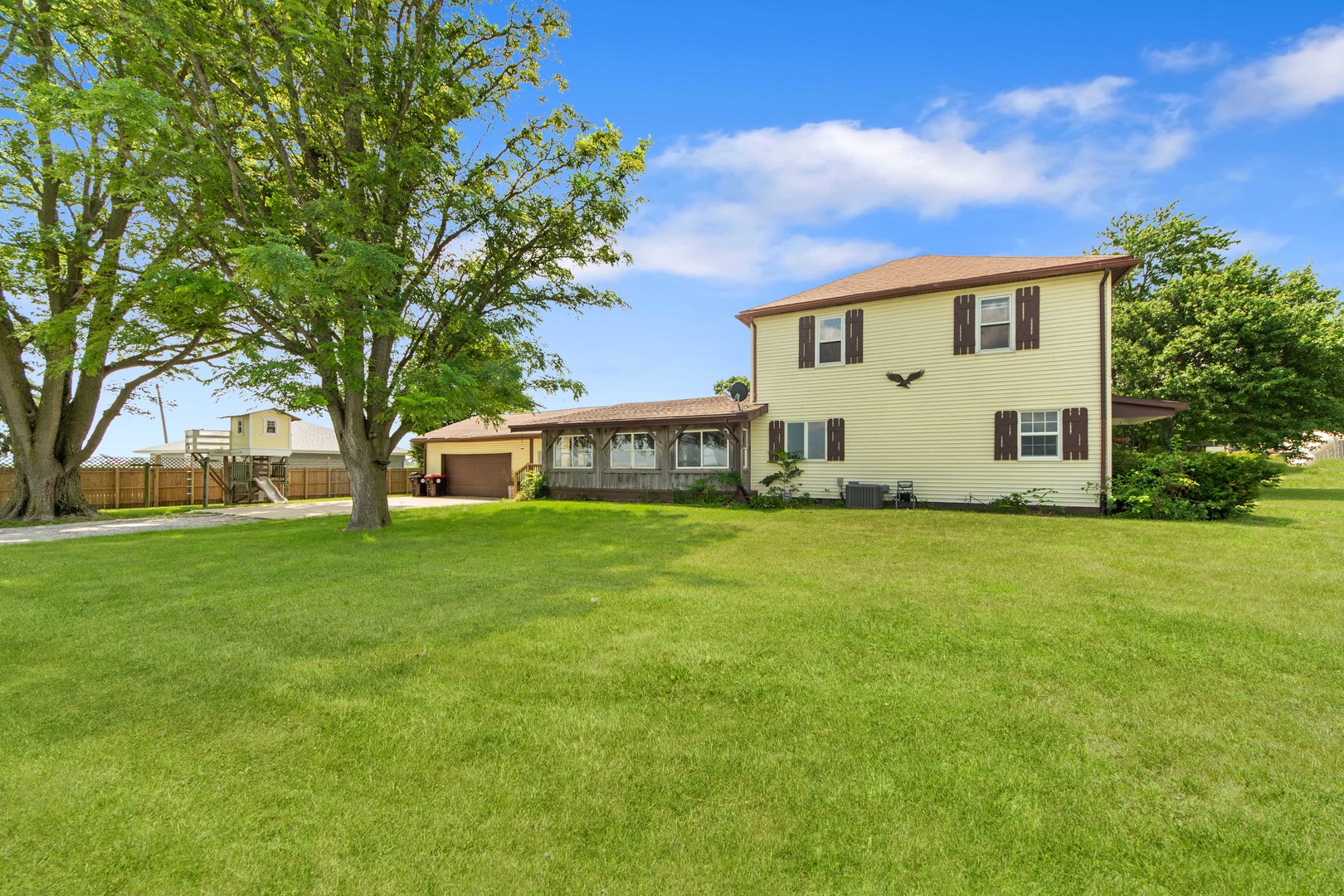 722 E Bennington Street, Toluca, IL 61369