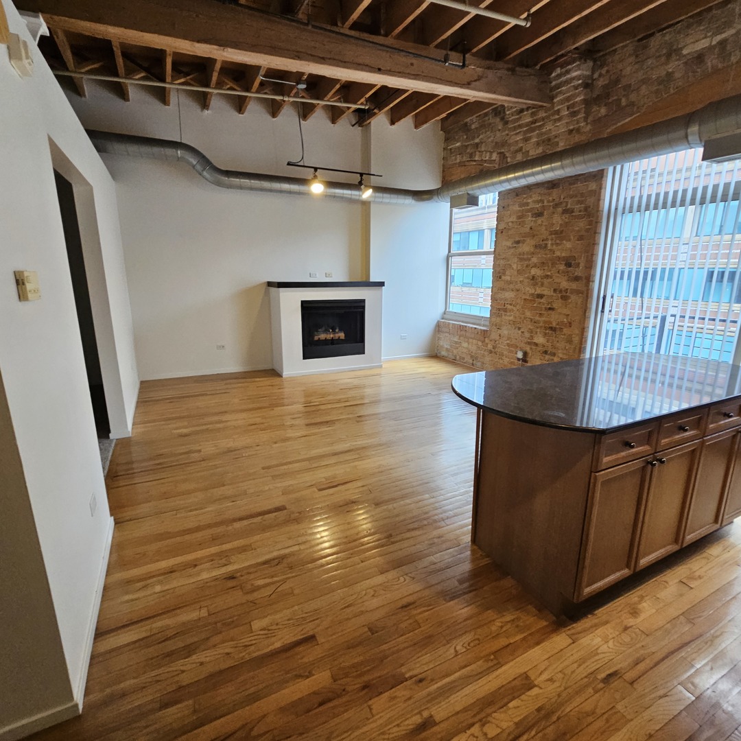 420 S CLINTON Street #607, Chicago, IL 60607
