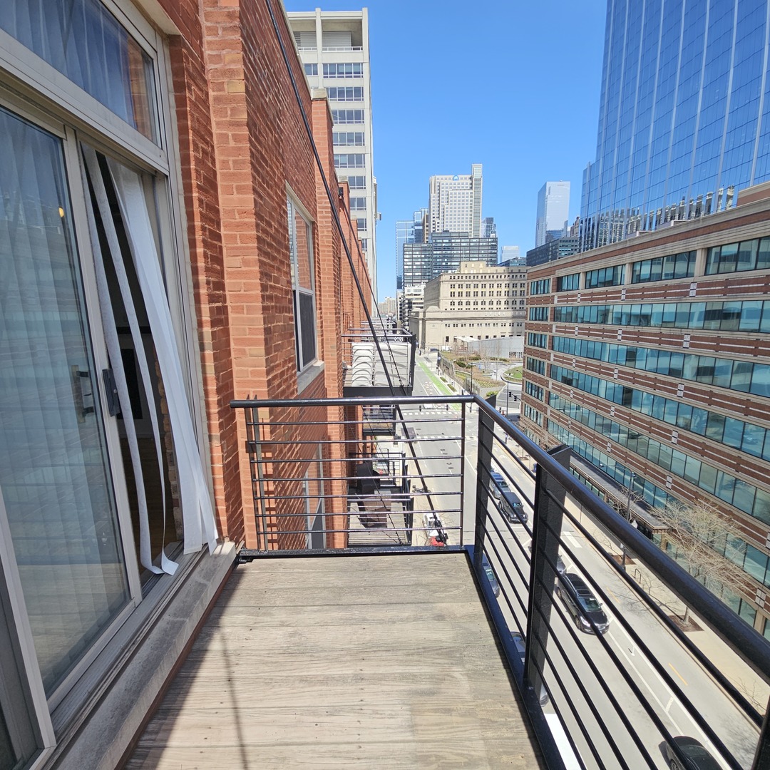 420 S CLINTON Street #607, Chicago, IL 60607