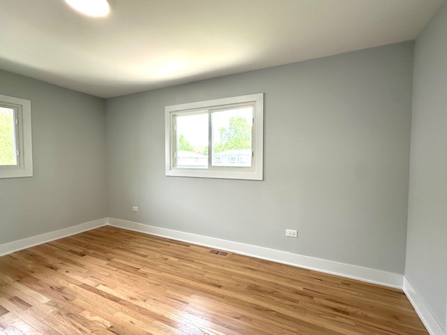 10427 S Alta Drive, Palos Hills, IL 60465