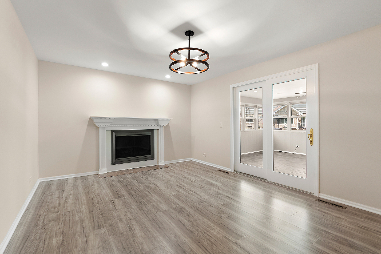 9733 S Cambridge Court, Palos Hills, IL 60465