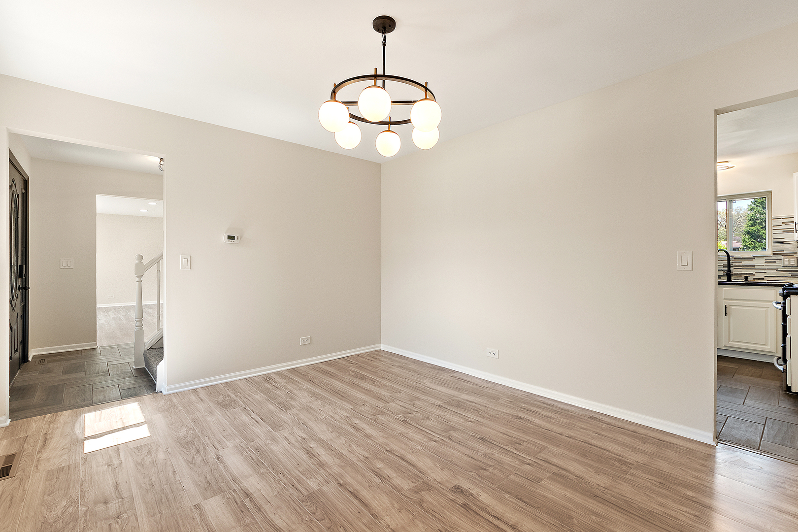 9733 S Cambridge Court, Palos Hills, IL 60465