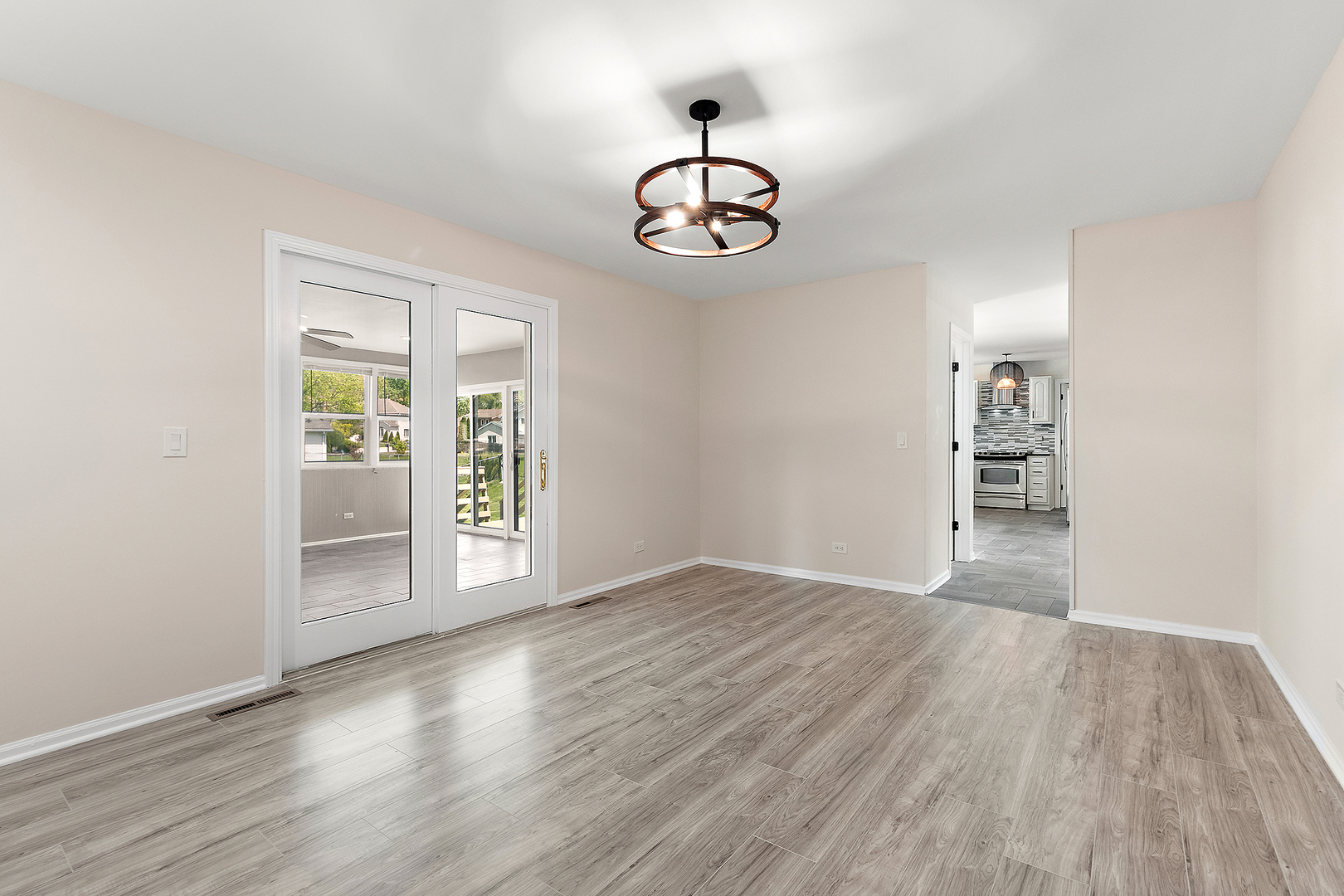 9733 S Cambridge Court, Palos Hills, IL 60465