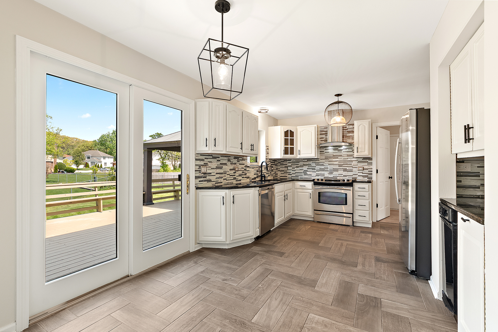 9733 S Cambridge Court, Palos Hills, IL 60465