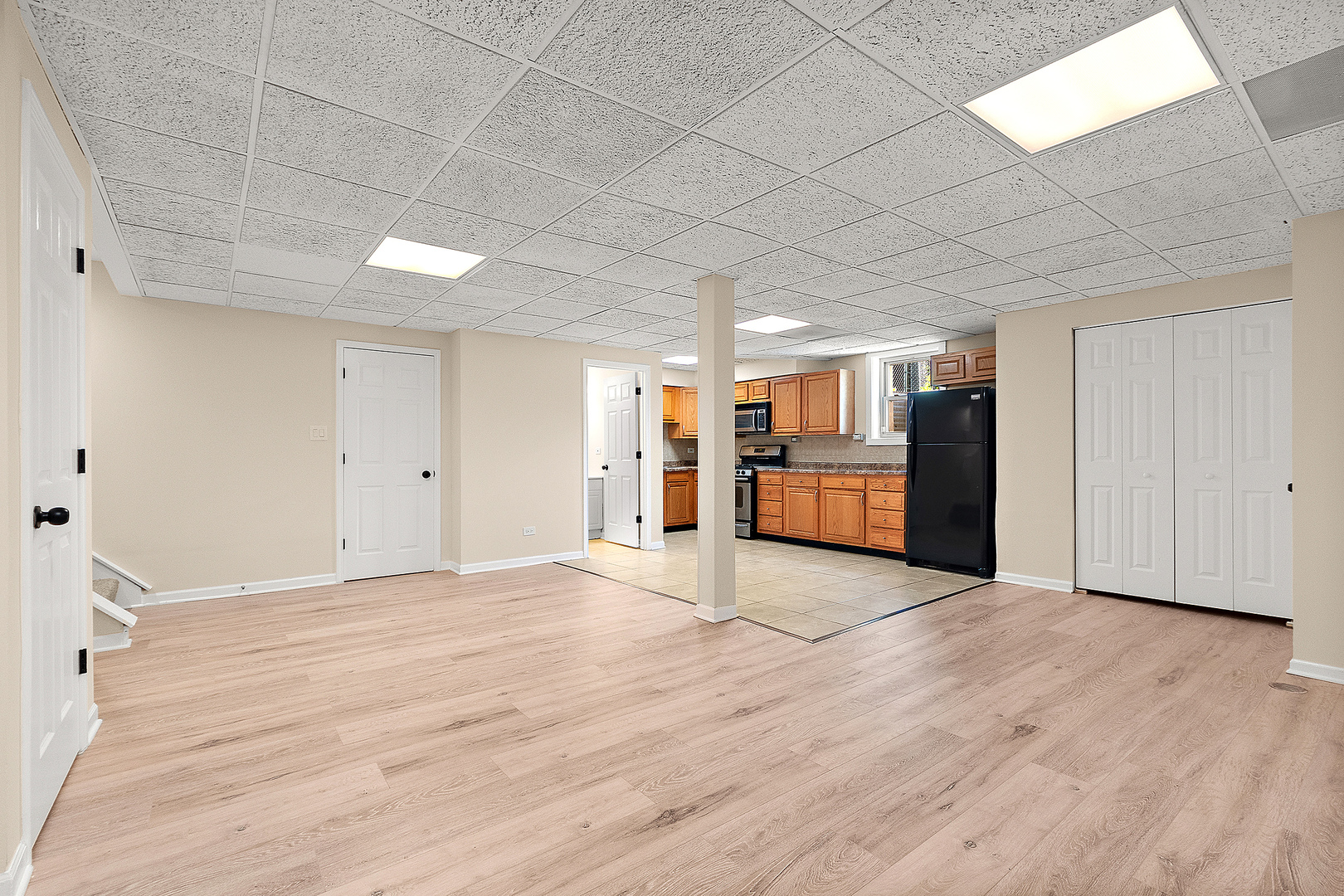 9733 S Cambridge Court, Palos Hills, IL 60465