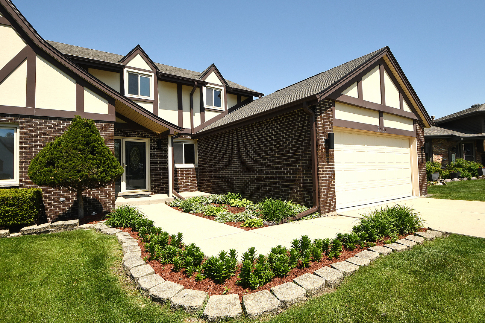 9733 S Cambridge Court, Palos Hills, IL 60465