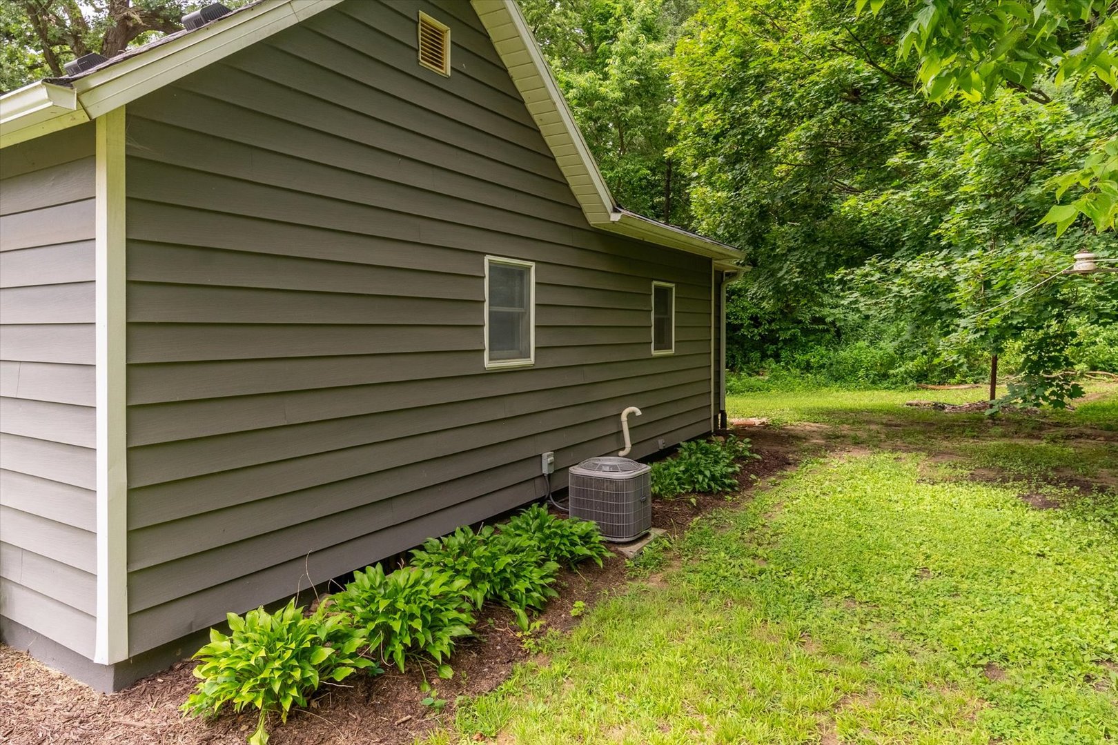 618 Princeton Road, Depue, IL 61322