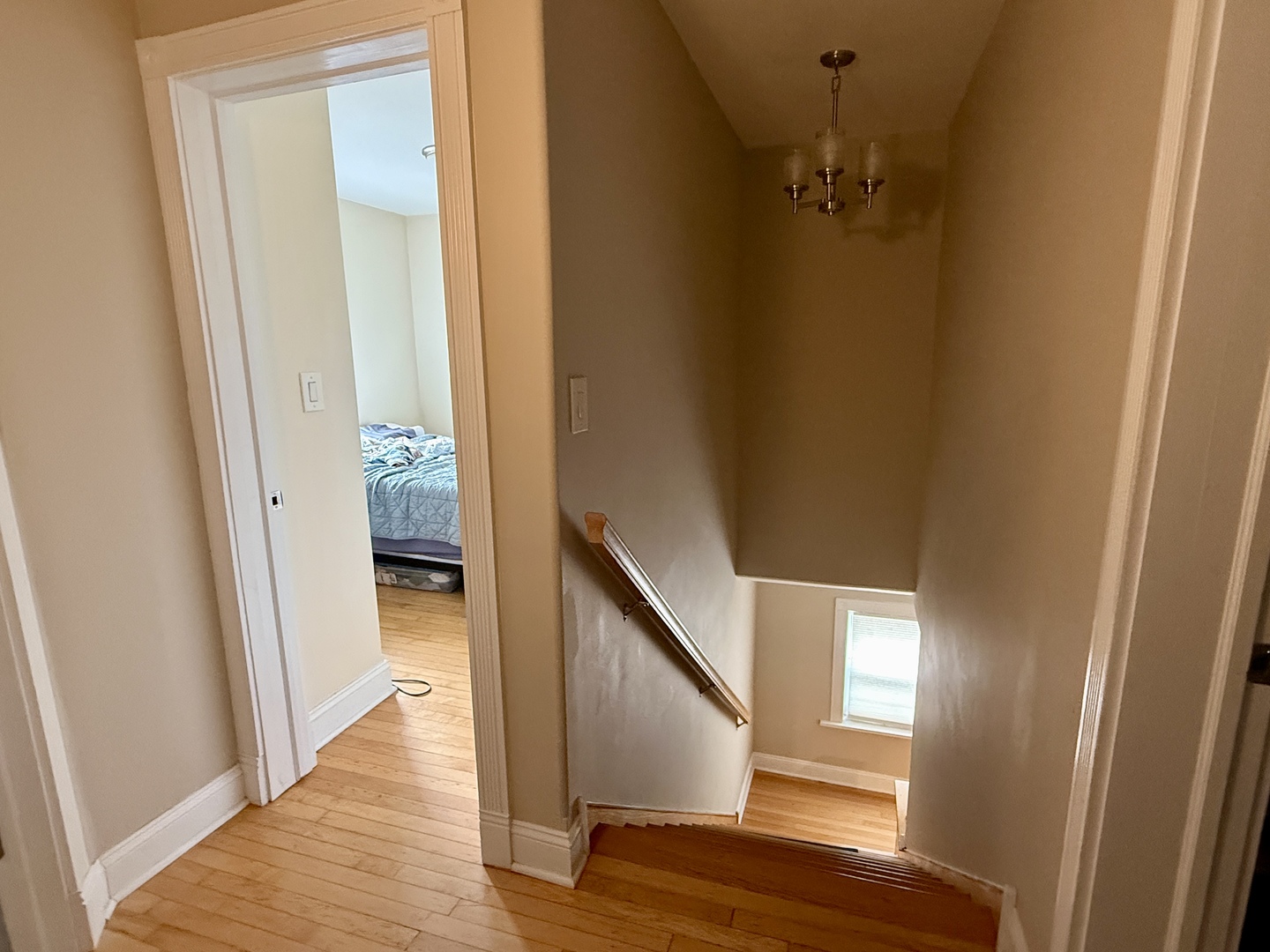 7555 N Rogers Avenue, Chicago, IL 60626