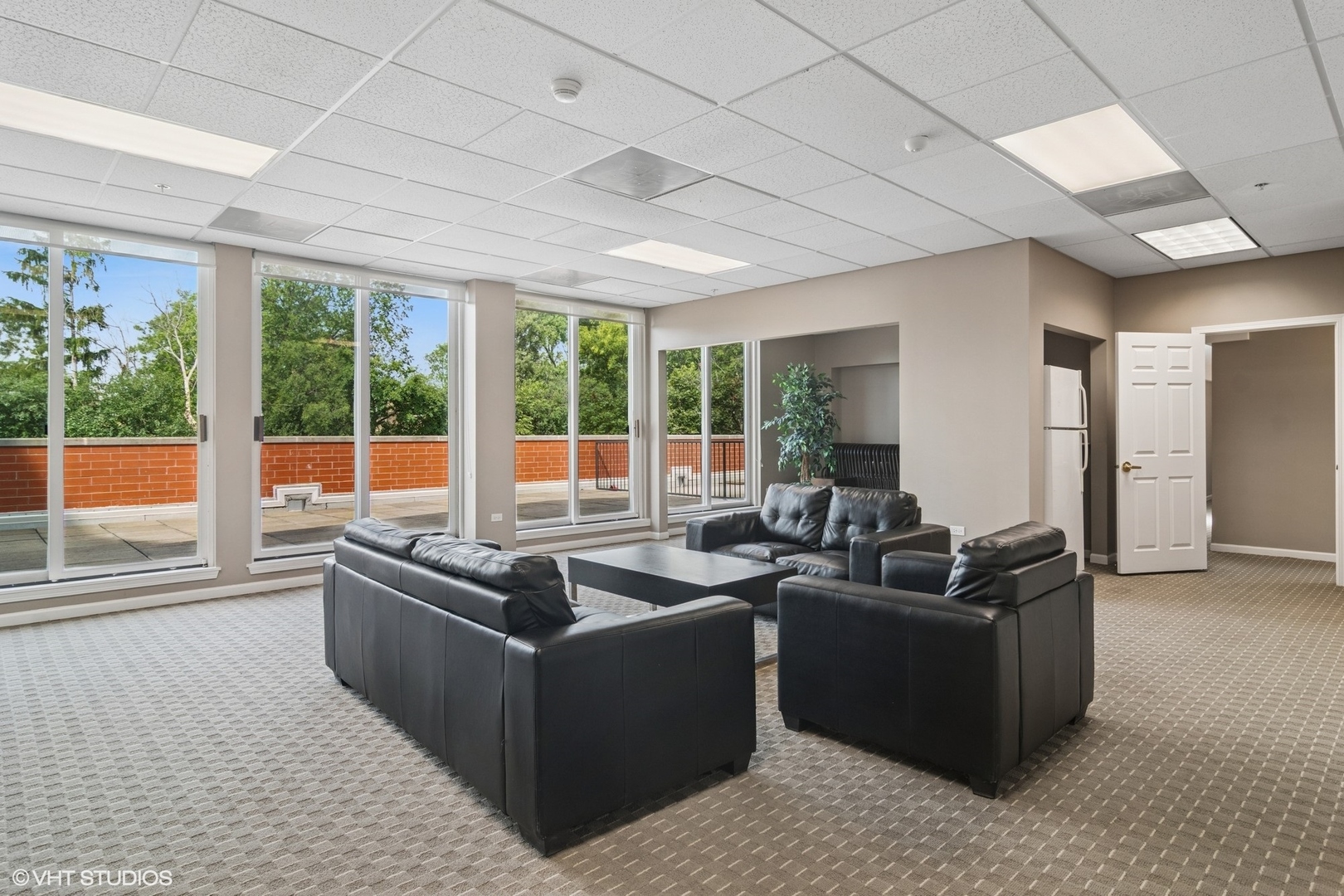 100 N Milwaukee Avenue #501, Wheeling, IL 60090