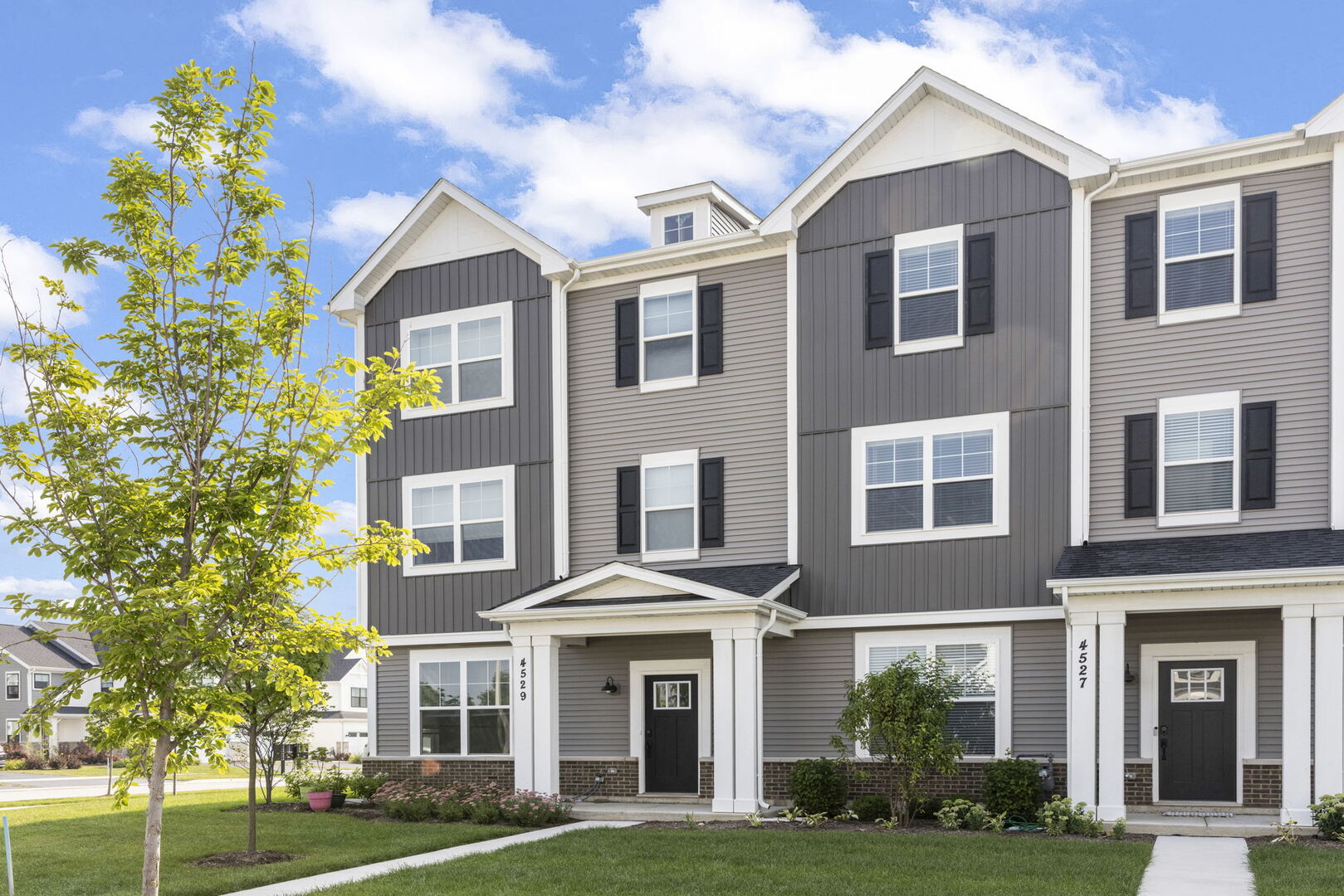 4529 Chelsea Manor Circle, Aurora, IL 60504