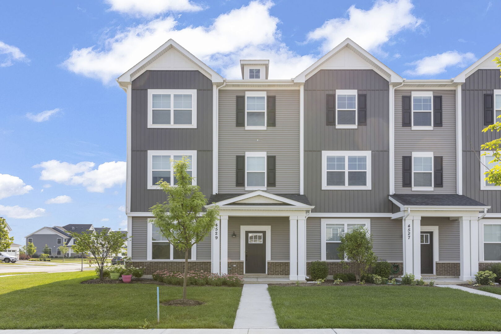 4529 Chelsea Manor Circle, Aurora, IL 60504