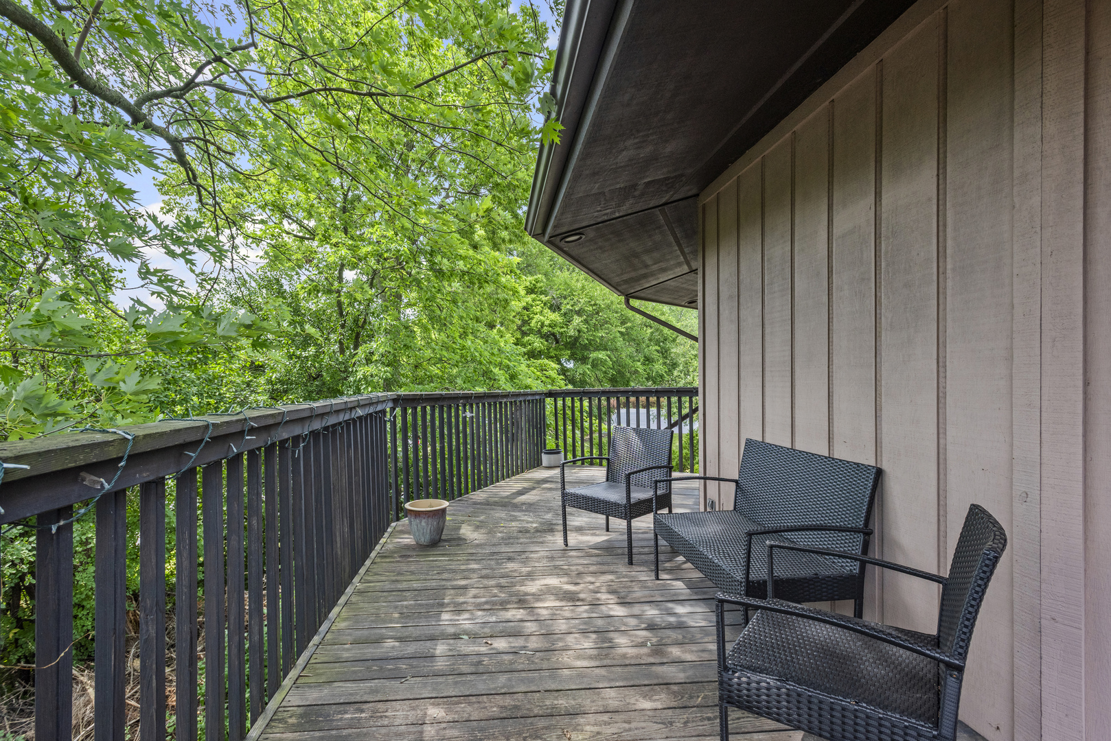 27W680 Warrenville Road, Warrenville, IL 60555