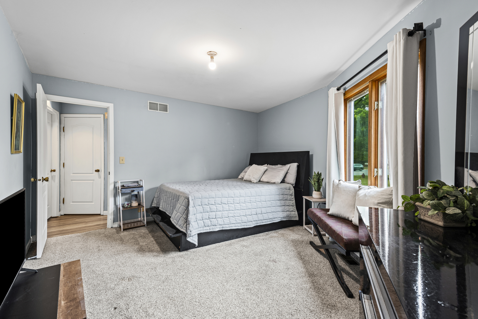 27W680 Warrenville Road, Warrenville, IL 60555