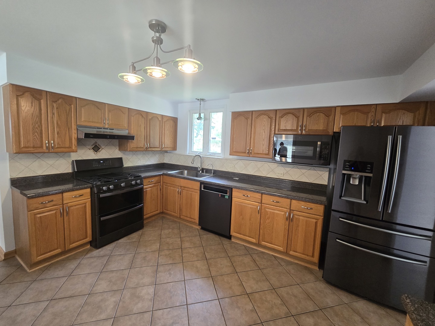6325 Barrett Street, Downers Grove, IL 60516