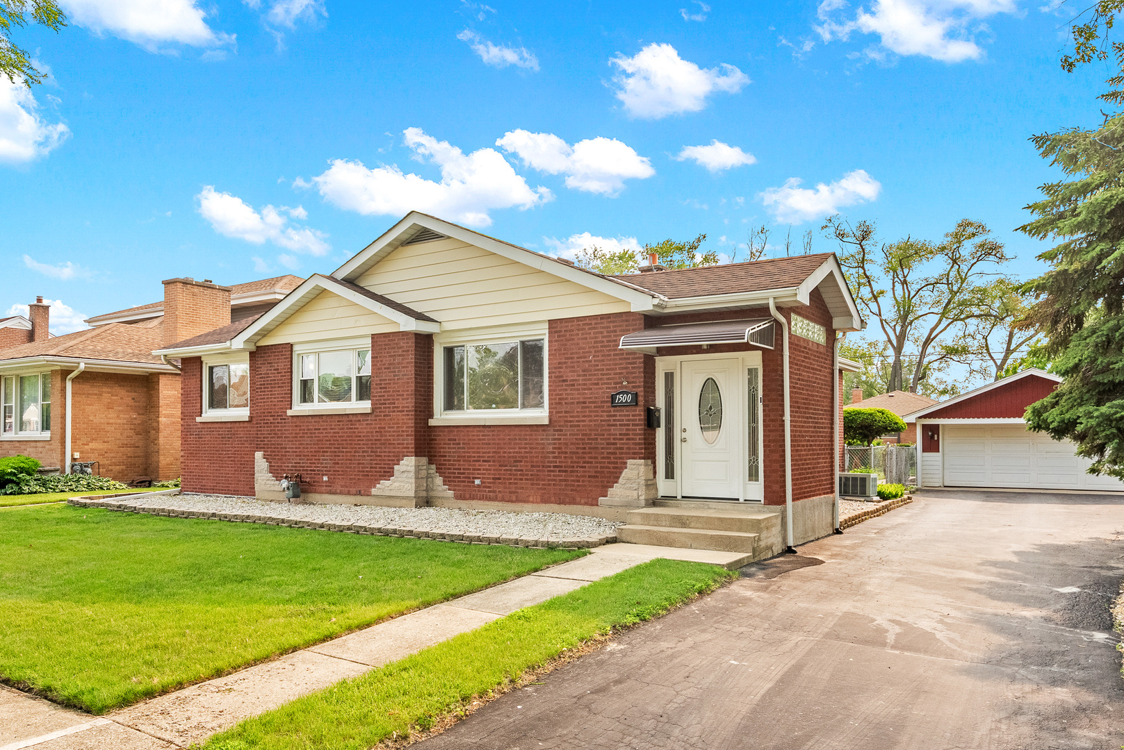 1500 Mandel Avenue, Westchester, IL 60154