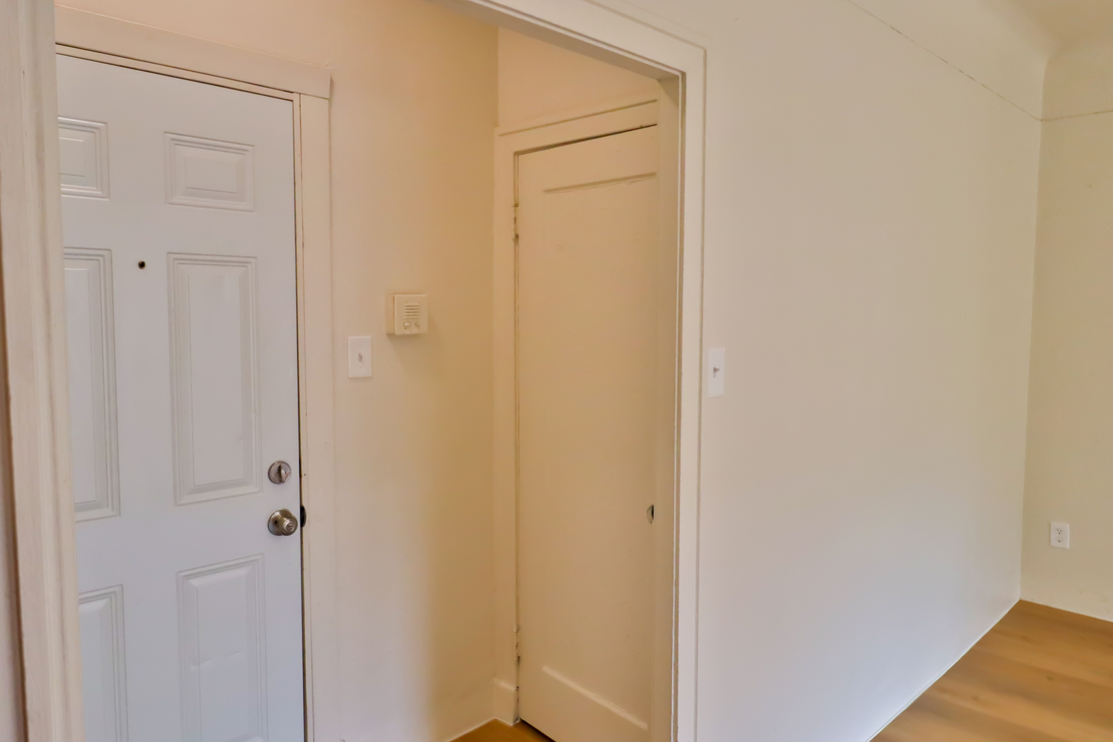 3302 Kenilworth Avenue #306, Berwyn, IL 60402