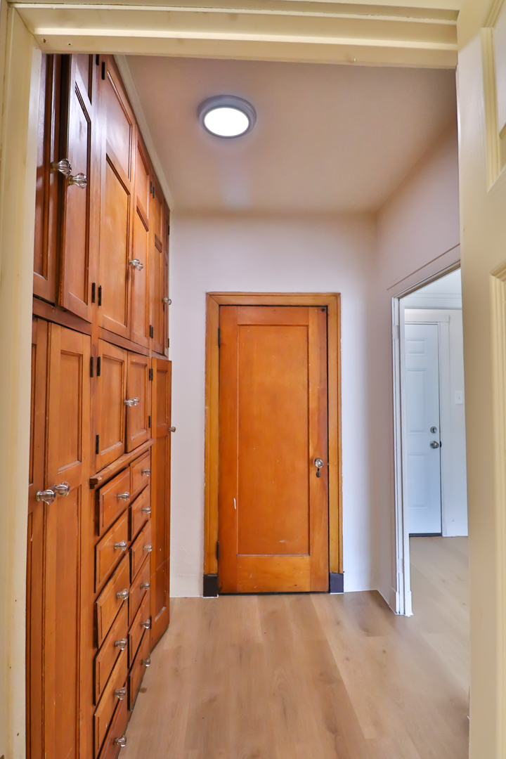 3302 Kenilworth Avenue #306, Berwyn, IL 60402