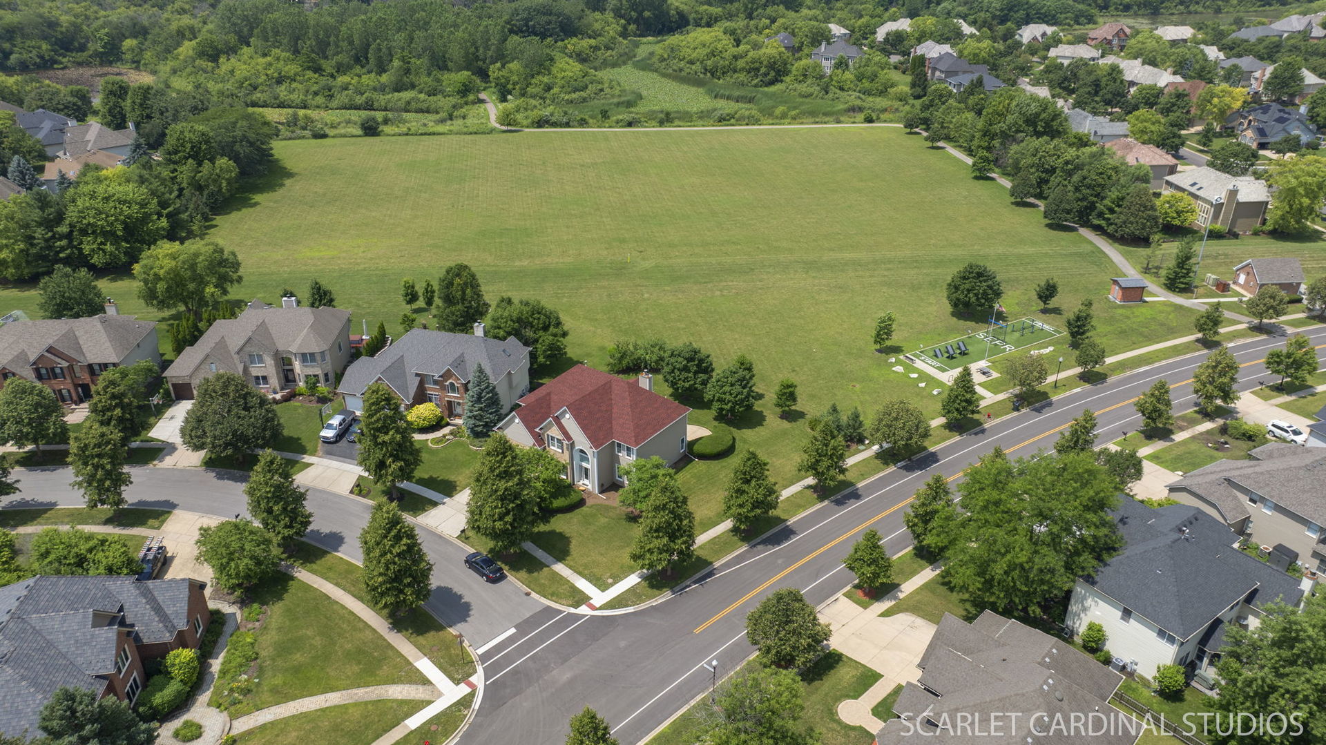 805 W Thornwood Drive, South Elgin, IL 60177
