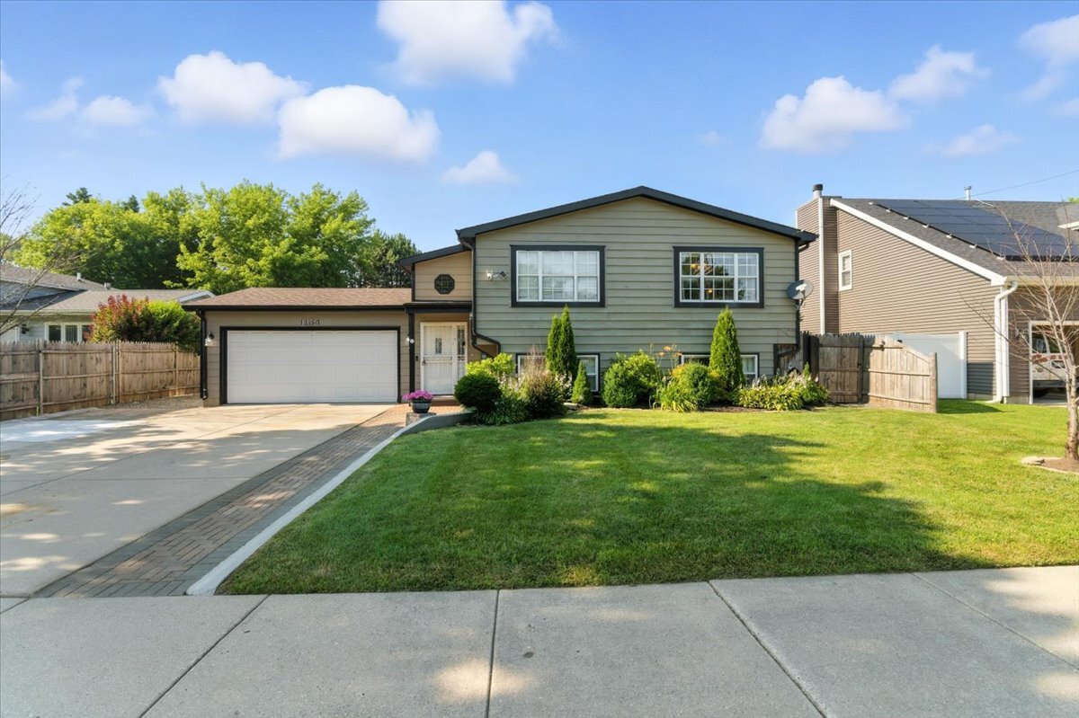 1134 Beach Road, Beach Park, IL 60099