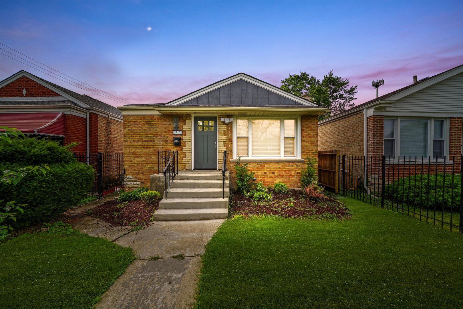 819 E 98th Place, Chicago, IL 60628