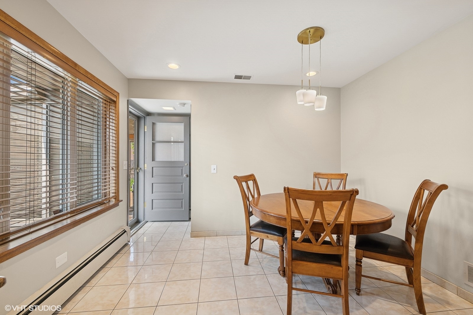 7311 W Berwyn Avenue, Chicago, IL 60656