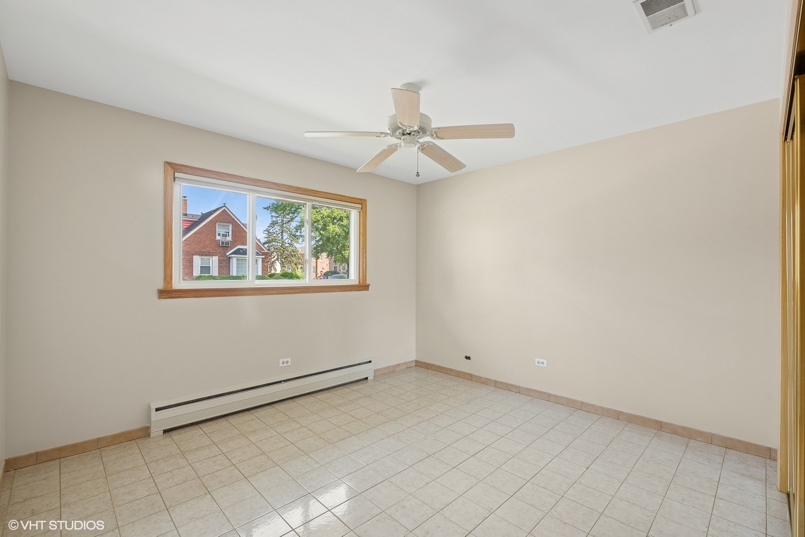 7311 W Berwyn Avenue, Chicago, IL 60656