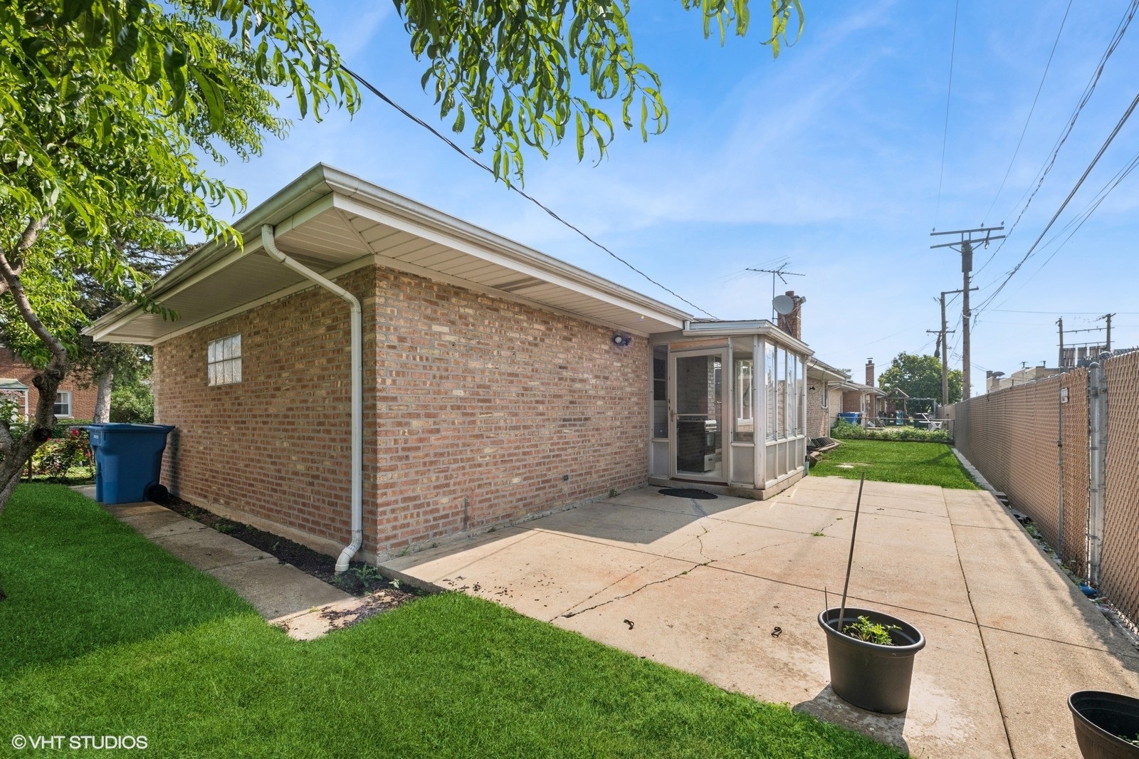 7311 W Berwyn Avenue, Chicago, IL 60656