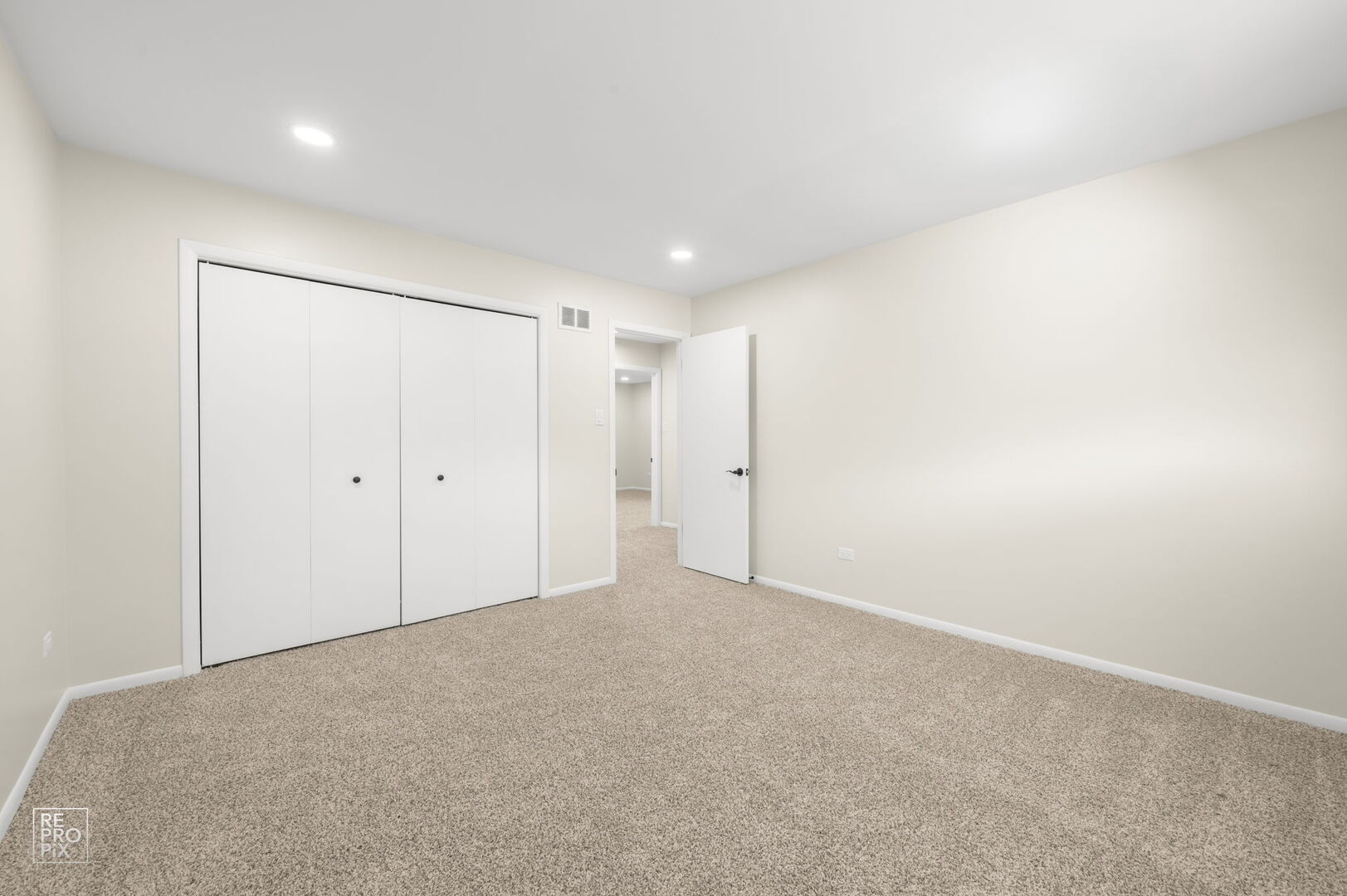14023 Chelsea Drive, Orland Park, IL 60462