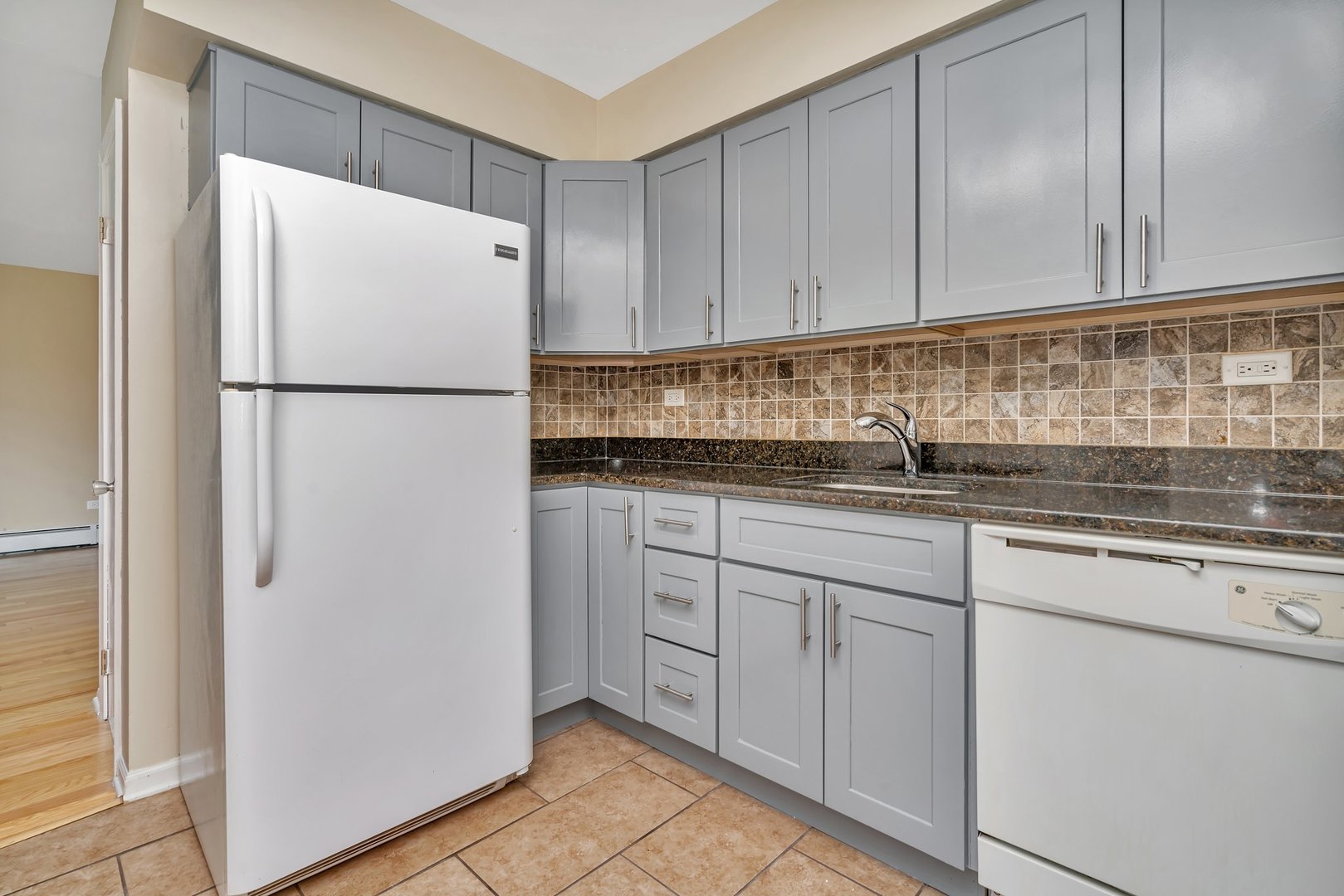 105 E Grove Street #05, Lombard, IL 60148