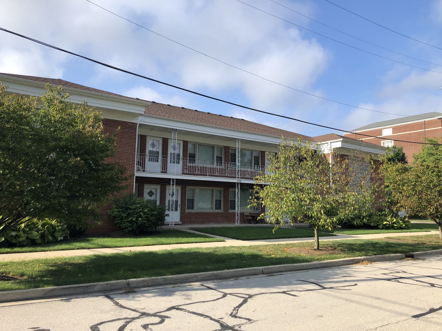 105 E Grove Street #05, Lombard, IL 60148