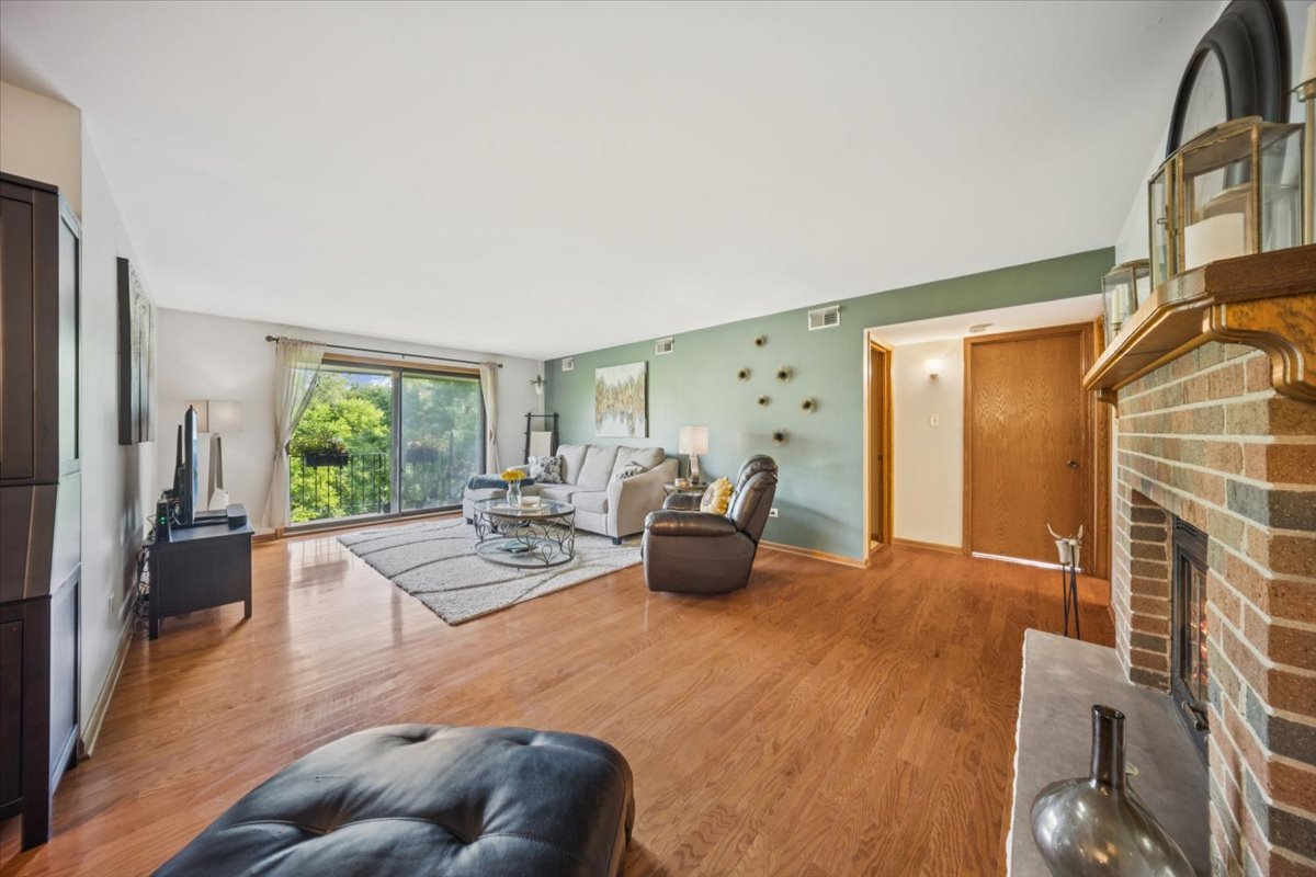 11030 S Theresa Circle #3D, Palos Hills, IL 60465
