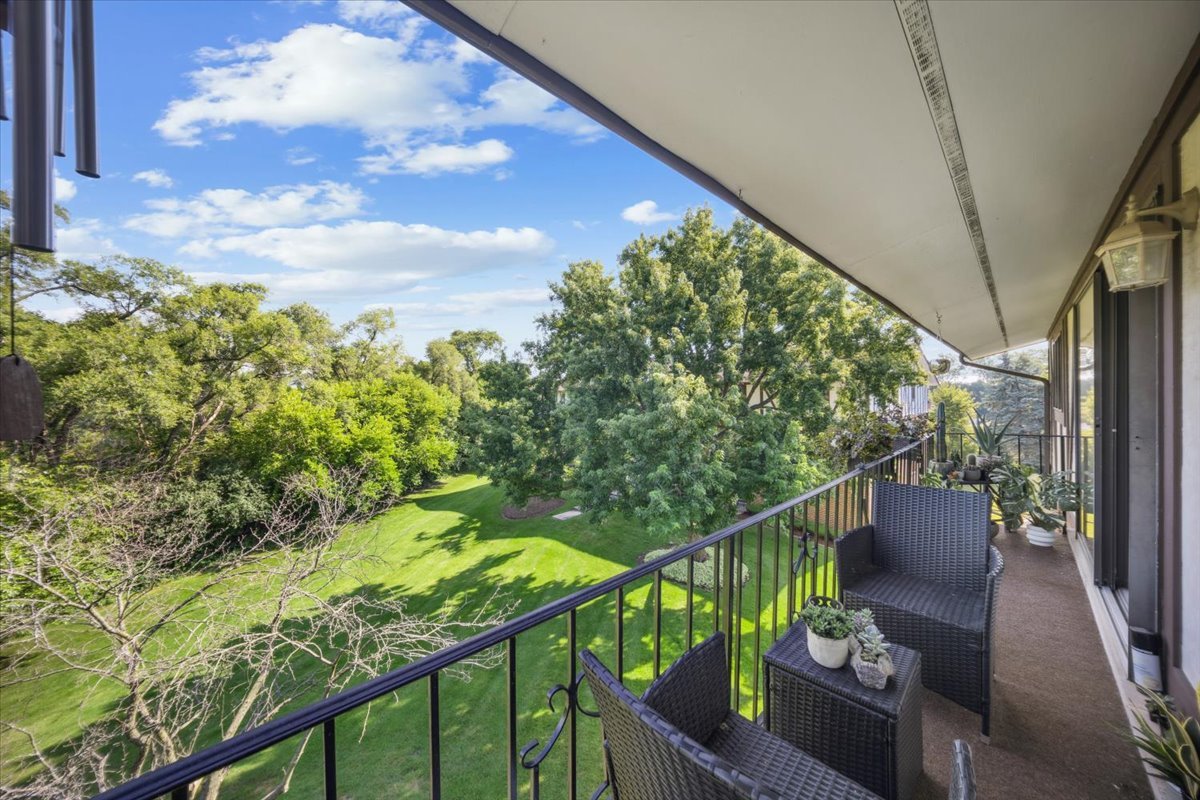 11030 S Theresa Circle #3D, Palos Hills, IL 60465