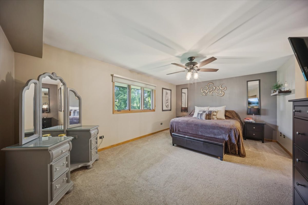 11030 S Theresa Circle #3D, Palos Hills, IL 60465