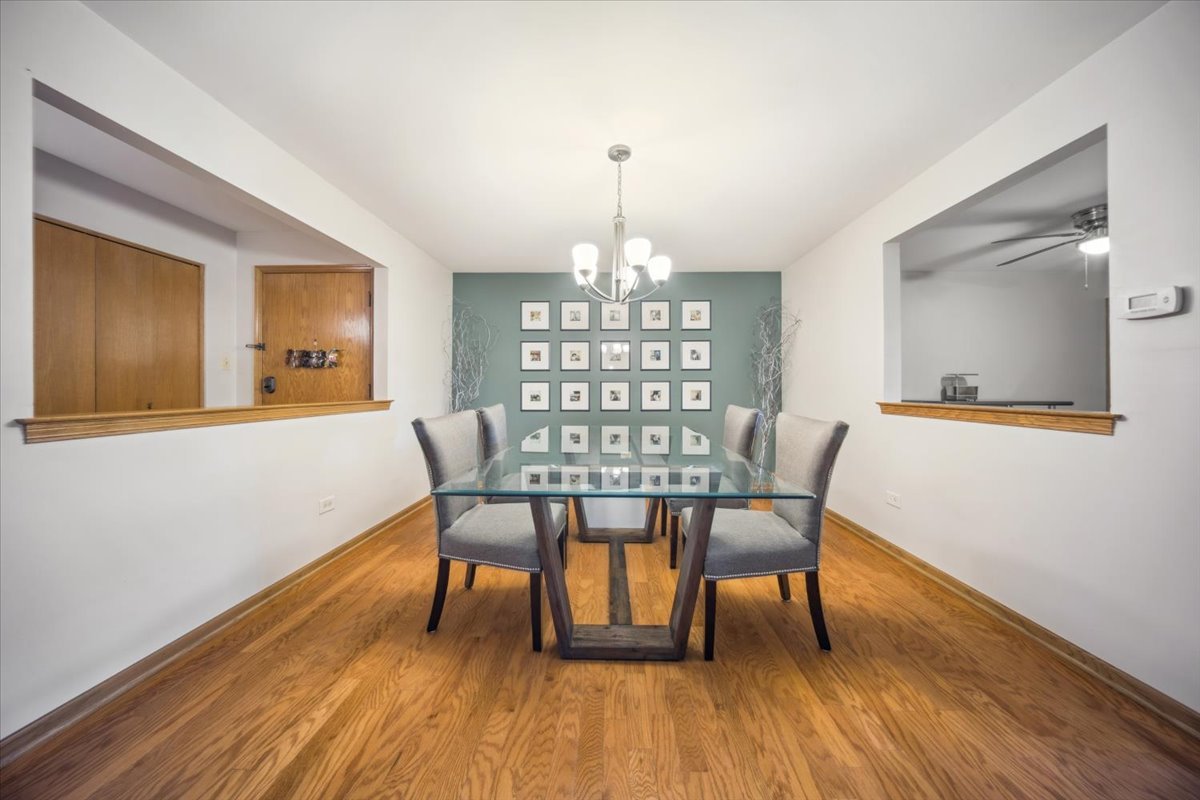 11030 S Theresa Circle #3D, Palos Hills, IL 60465