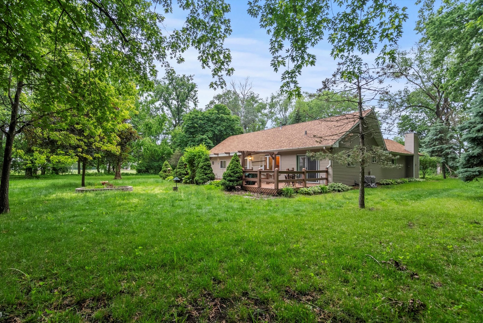 741 N School Street, Braidwood, IL 60408