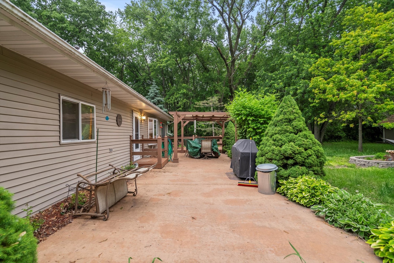 741 N School Street, Braidwood, IL 60408