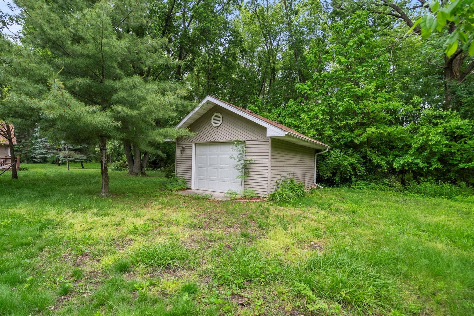 741 N School Street, Braidwood, IL 60408