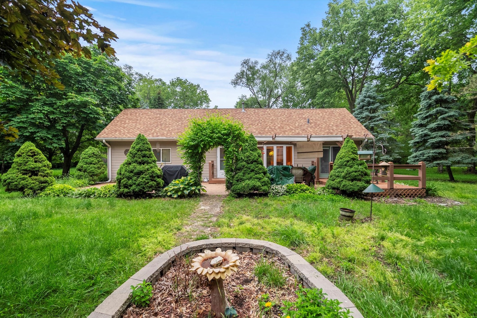 741 N School Street, Braidwood, IL 60408