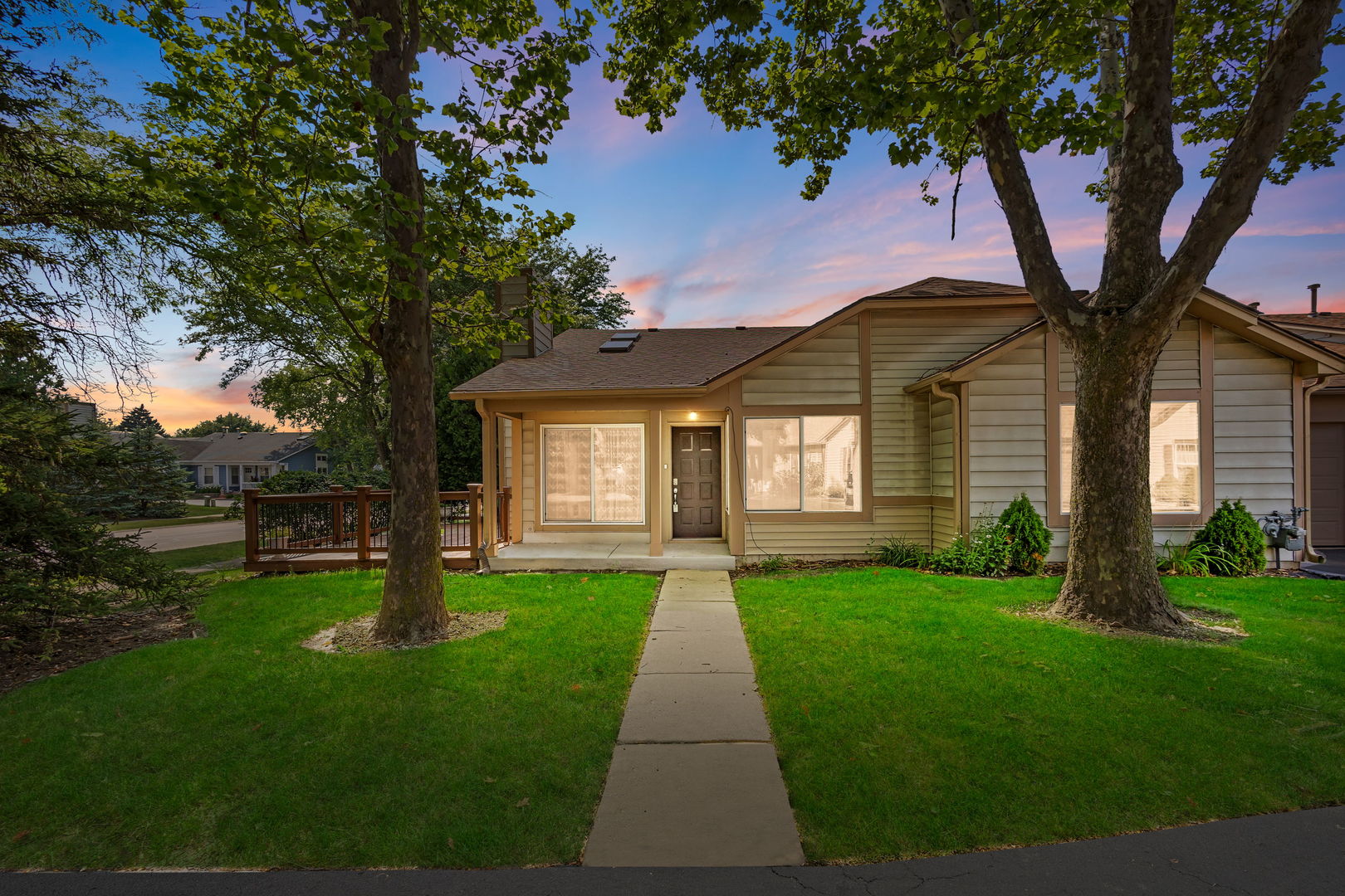 1817 Appaloosa Drive, Naperville, IL 60565