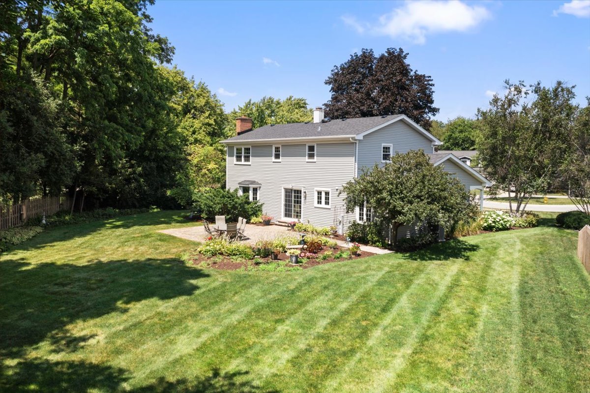 1544 Orth Court, Wheaton, IL 60189