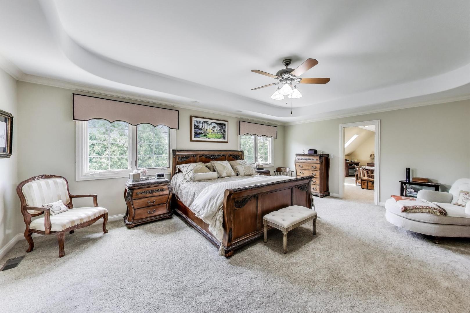 913 S DRYDEN Place, Arlington Heights, IL 60005