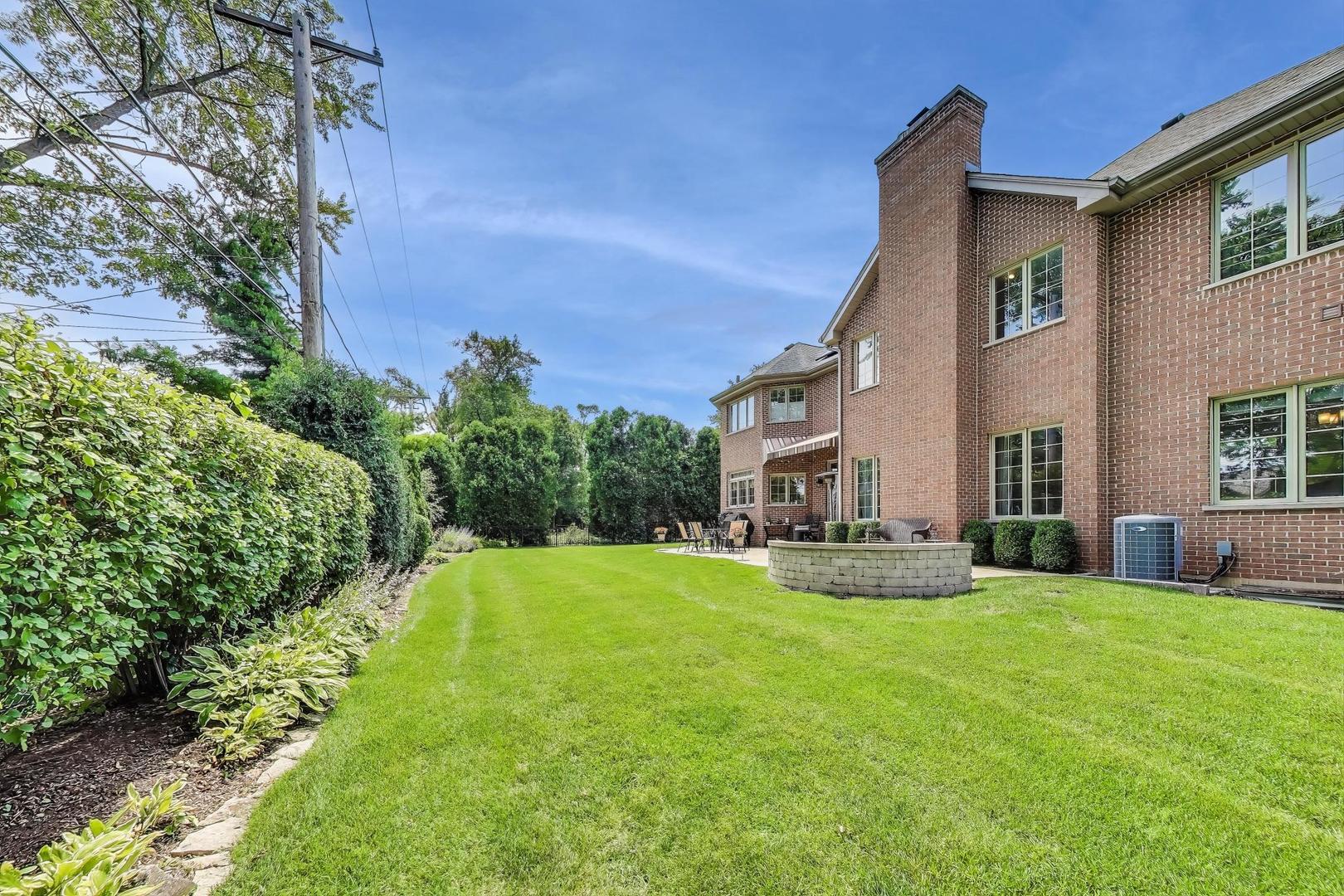 913 S DRYDEN Place, Arlington Heights, IL 60005