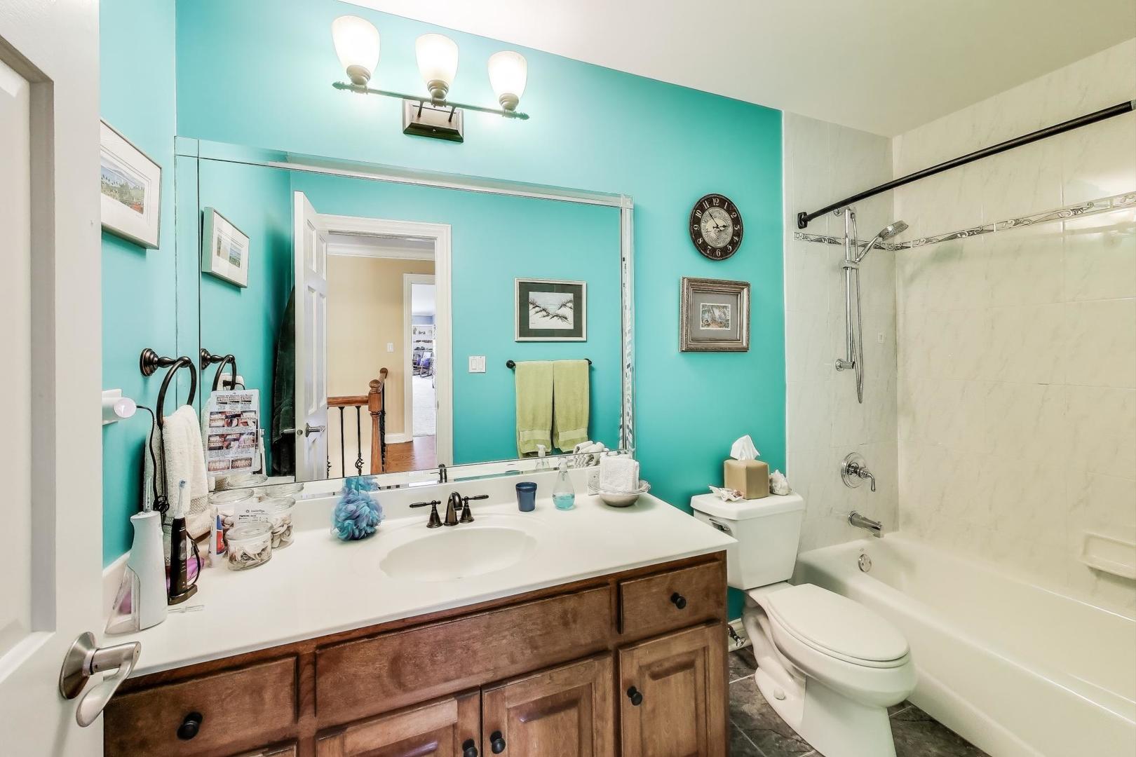 913 S DRYDEN Place, Arlington Heights, IL 60005